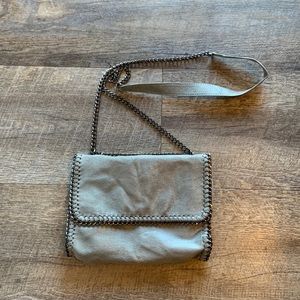 Gray Chain Faux Suede Crossbody‎ Purse